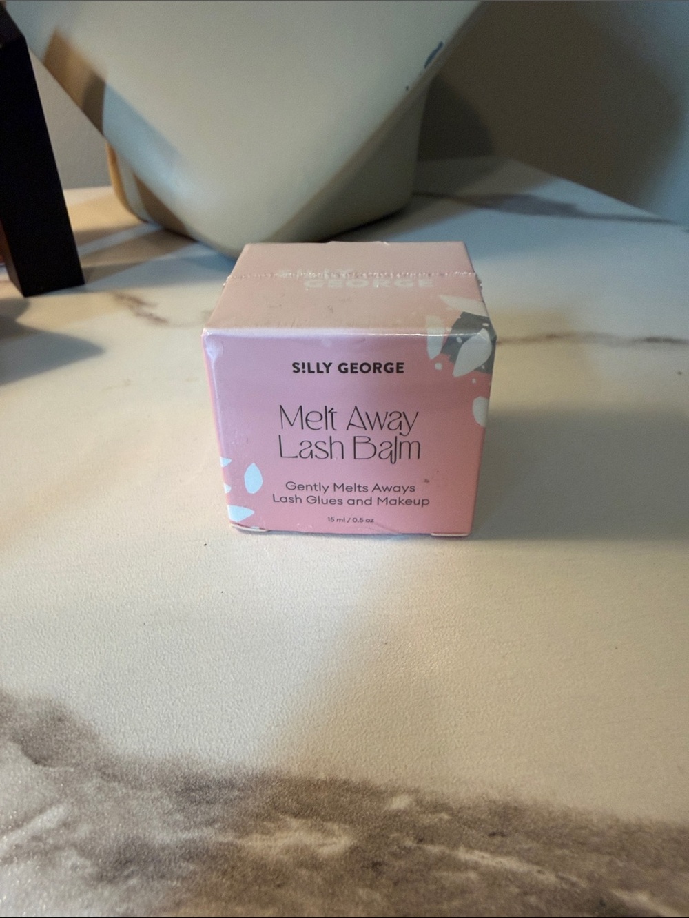 Melt Away Lash Balm — Pink Lash Glue‎ & Makeup Remover